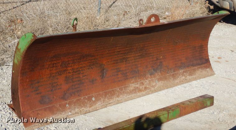 image for item GE9133 John Deere 00524 dozer blade