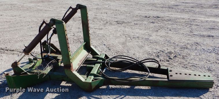 image for item GE9133 John Deere 00524 dozer blade