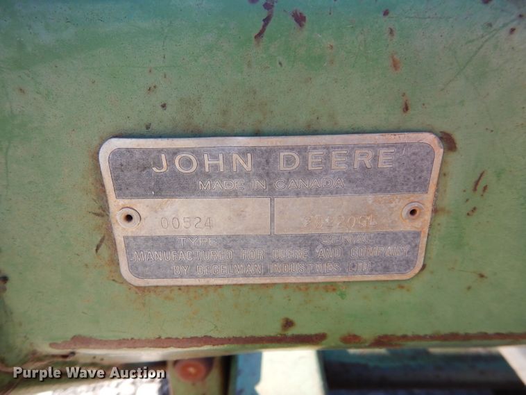image for item GE9133 John Deere 00524 dozer blade