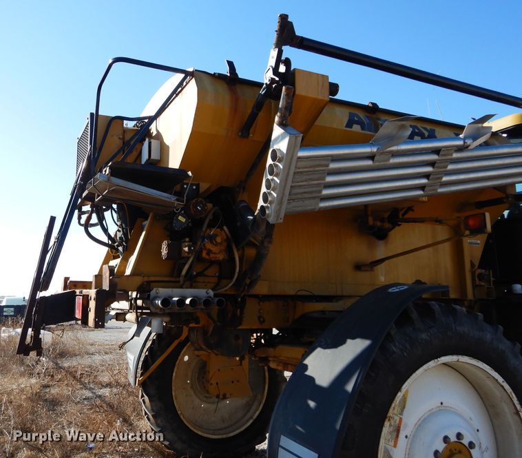 image for item GE9134 Ag-Chem RoGator 1274C applicator