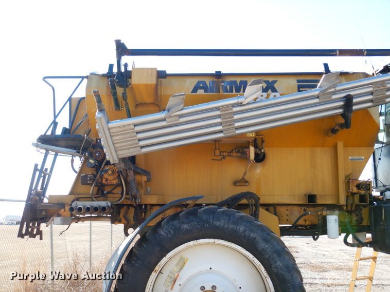 image for item GE9134 Ag-Chem RoGator 1274C applicator