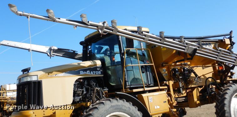 image for item GE9134 Ag-Chem RoGator 1274C applicator