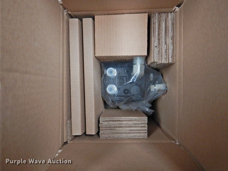 image for item GN9718 John Deere AutoTrac kit