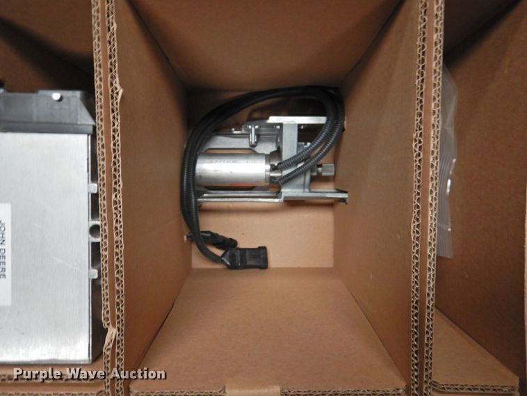 image for item GN9718 John Deere AutoTrac kit