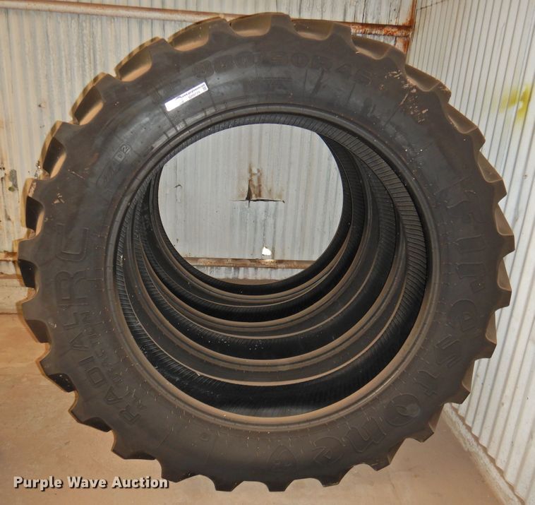 image for item GN9729 (4) Firestone IF 380/90R46 tires