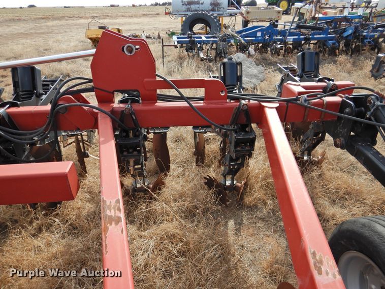 image for item GN9756 Case IH NTX5310 strip-till