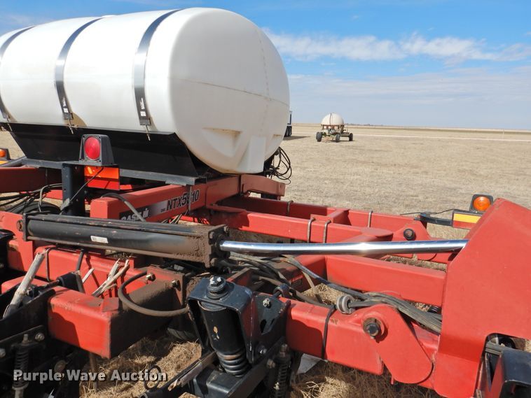 image for item GN9756 Case IH NTX5310 strip-till