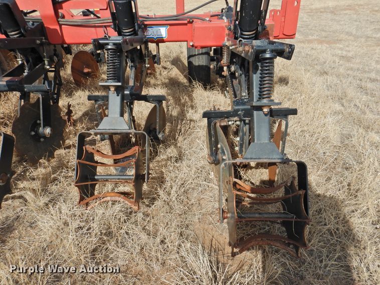 image for item GN9756 Case IH NTX5310 strip-till