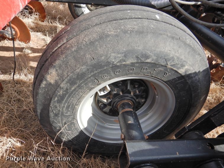 image for item GN9756 Case IH NTX5310 strip-till