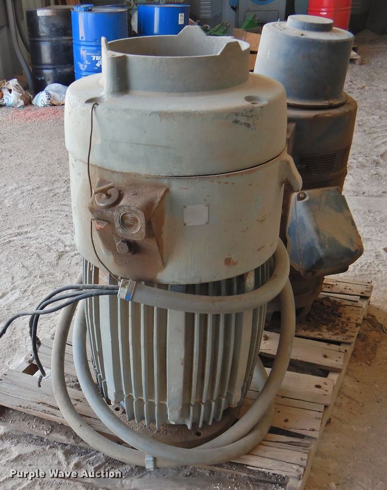 image for item GN9758 (2) electric motors