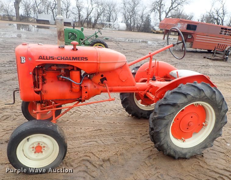 image for item GR9003 Allis Chalmers B tractor