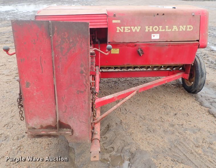image for item GR9013 New Holland 271 Hayliner square baler
