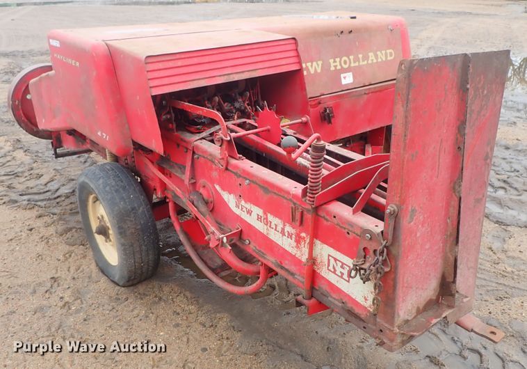 image for item GR9013 New Holland 271 Hayliner square baler
