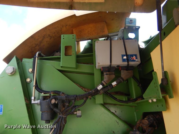 image for item GX9763 2013 Krone Big Pack 1290 HDP High Speed large square baler