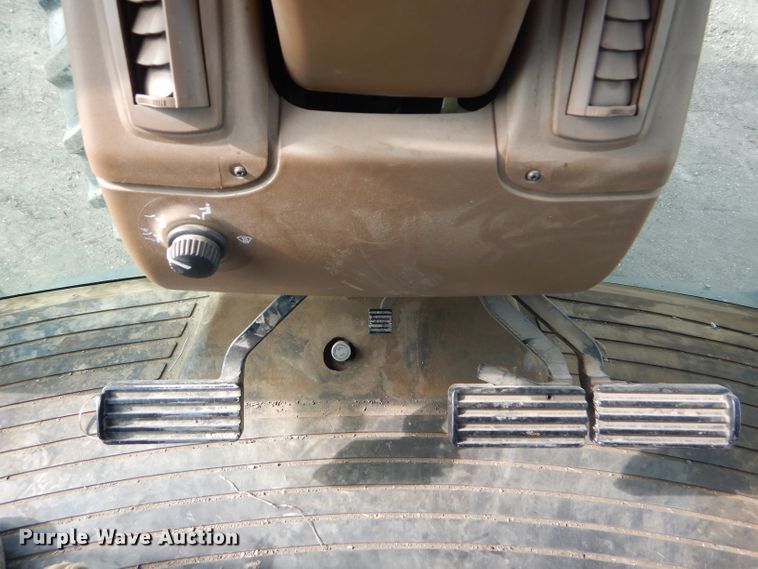 image for item GX9765 2008 John Deere 8130 MFWD tractor