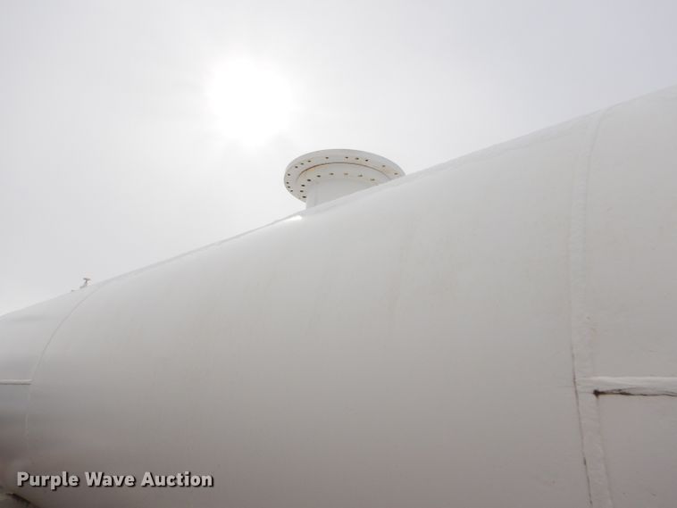 image for item GX9778 Anhydrous ammonia bulk tank