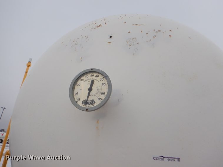 image for item GX9778 Anhydrous ammonia bulk tank