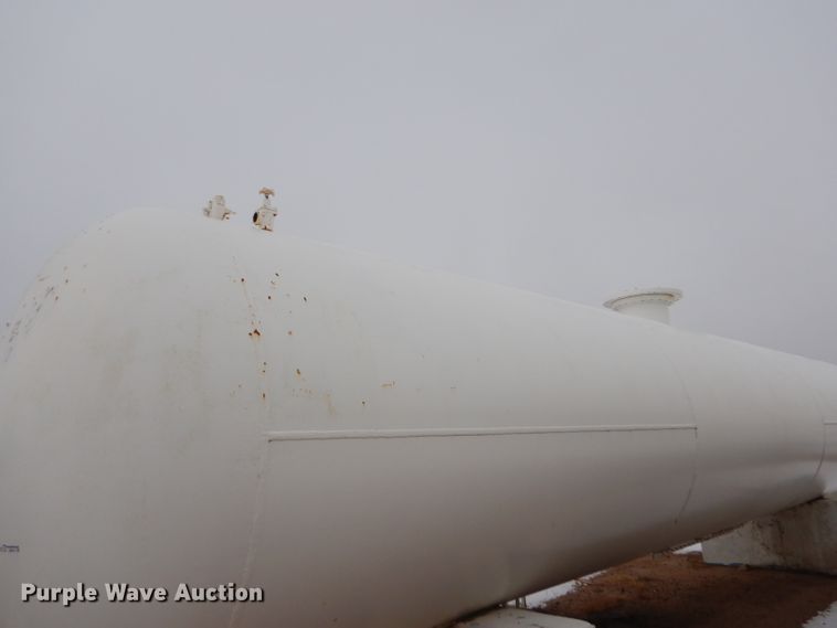 image for item GX9778 Anhydrous ammonia bulk tank