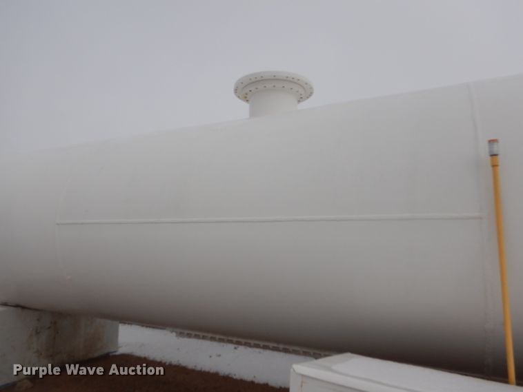 image for item GX9778 Anhydrous ammonia bulk tank