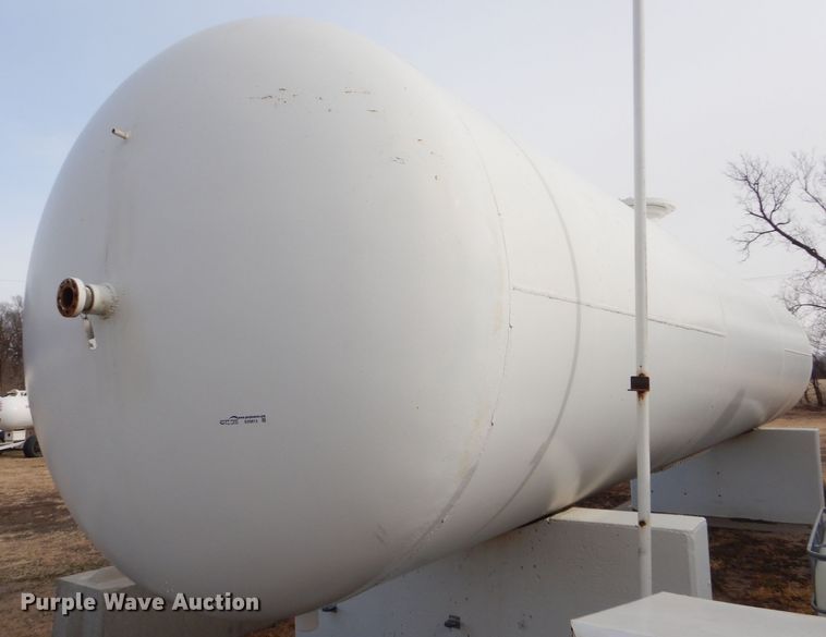 image for item GX9813 Anhydrous ammonia bulk tank