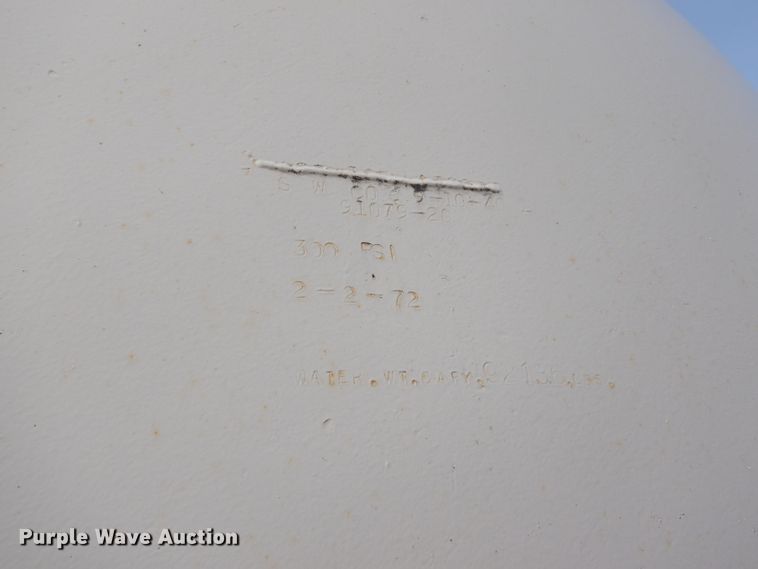 image for item GX9813 Anhydrous ammonia bulk tank