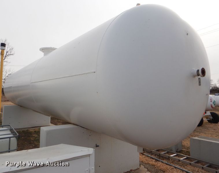 image for item GX9814 Anhydrous ammonia bulk tank