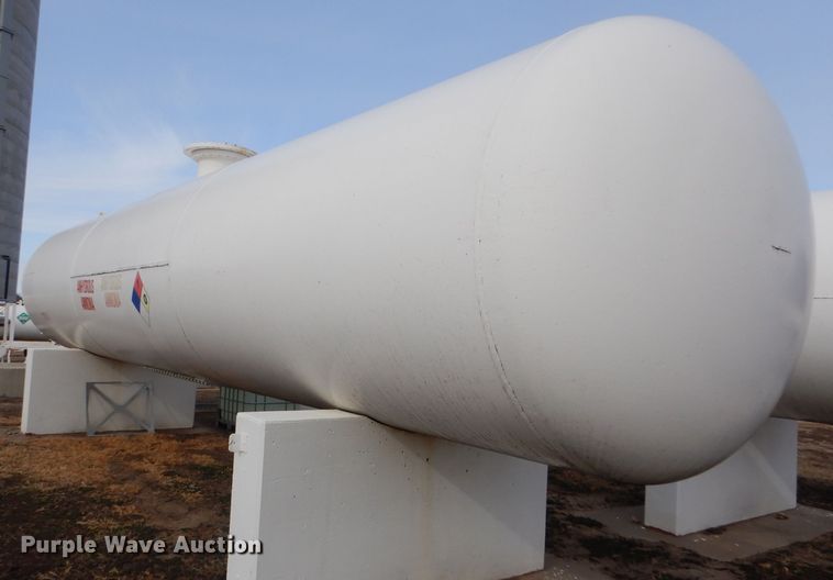 image for item GX9814 Anhydrous ammonia bulk tank