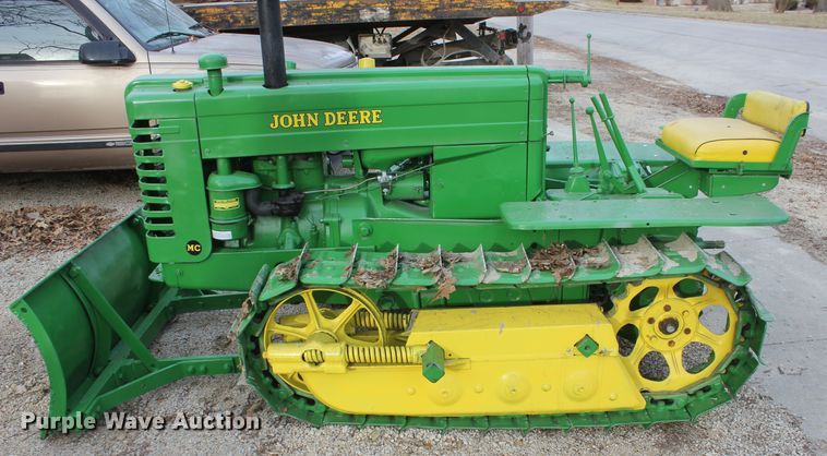 image for item H1301 1950 John Deere MC dozer