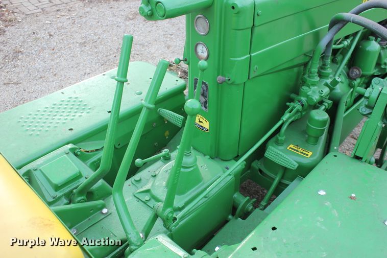 image for item H1301 1950 John Deere MC dozer