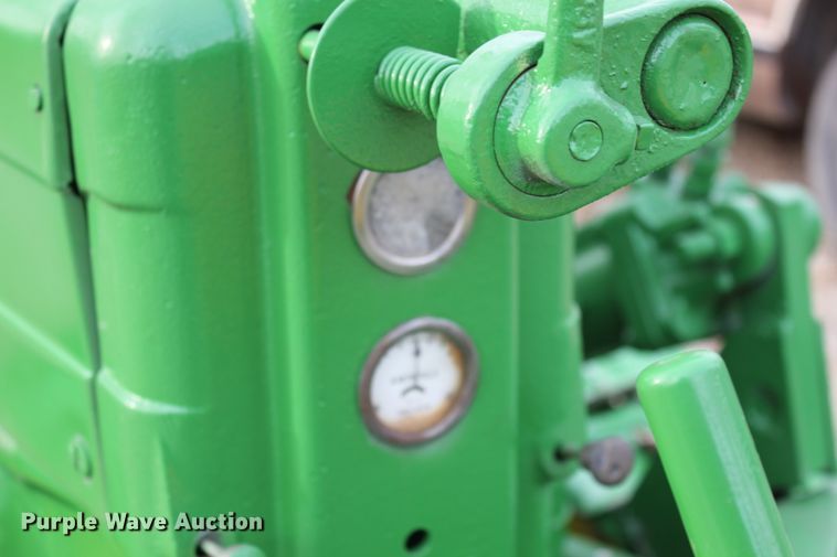 image for item H1301 1950 John Deere MC dozer