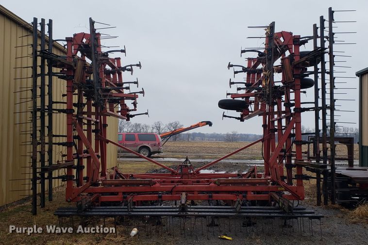image for item L1420 Case IH 4800 row crop cultivator