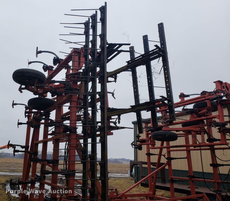 image for item L1420 Case IH 4800 row crop cultivator