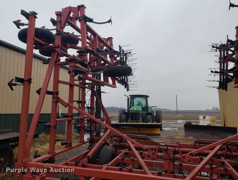 image for item L1420 Case IH 4800 row crop cultivator