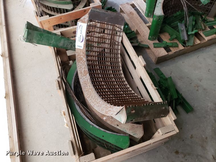 image for item L1425 John Deere concave set