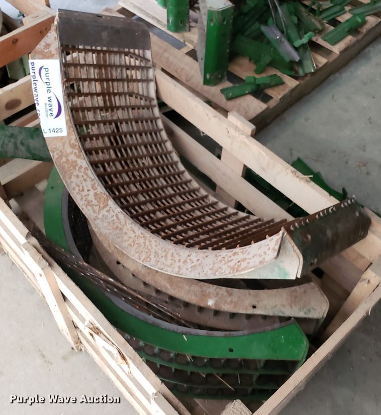 image for item L1425 John Deere concave set