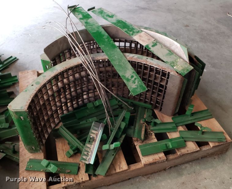 image for item L1427 John Deere concave set