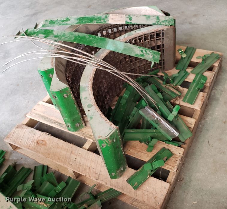 image for item L1427 John Deere concave set