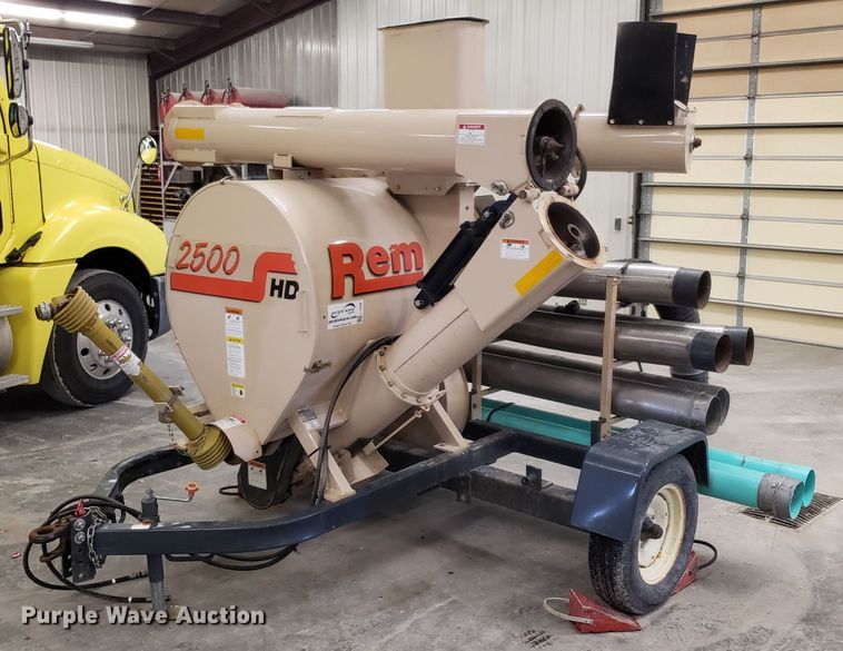 image for item L1429 Rem 2500HD grain vacuum