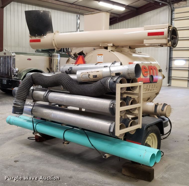 image for item L1429 Rem 2500HD grain vacuum