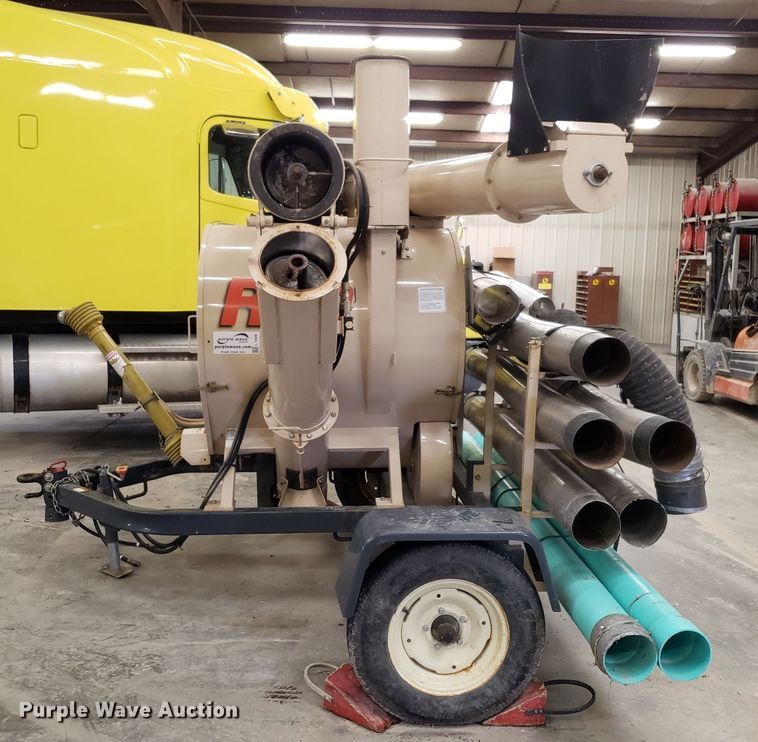 image for item L1429 Rem 2500HD grain vacuum