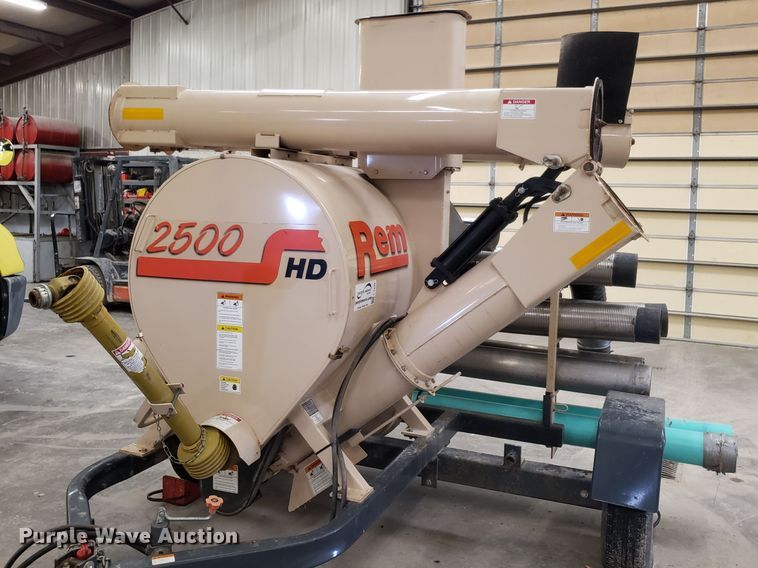image for item L1429 Rem 2500HD grain vacuum