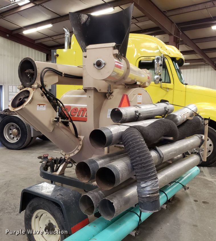 image for item L1429 Rem 2500HD grain vacuum