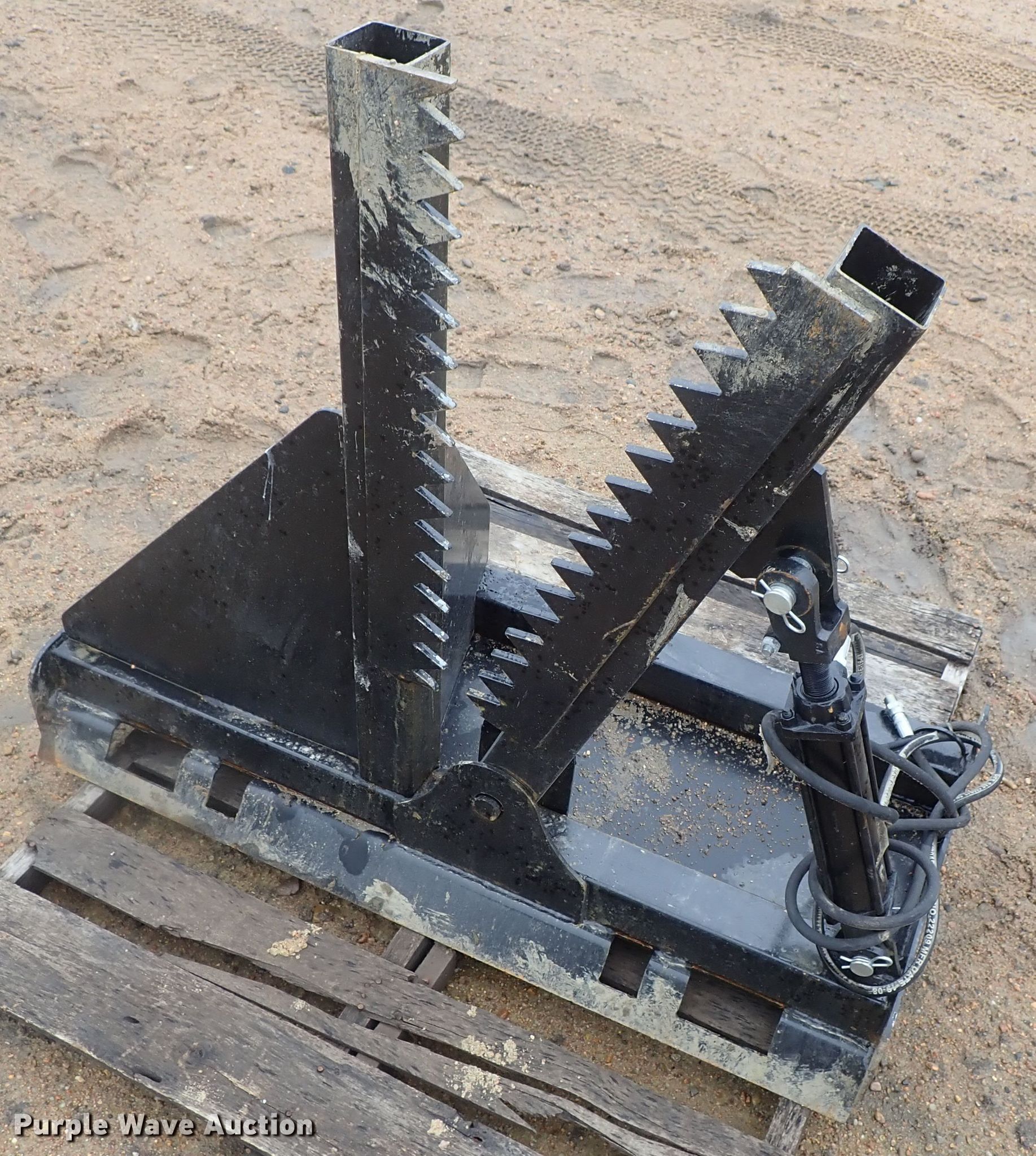 Skid steer tree cutter in Kinsley, KS Item GR9018 sold Purple Wave