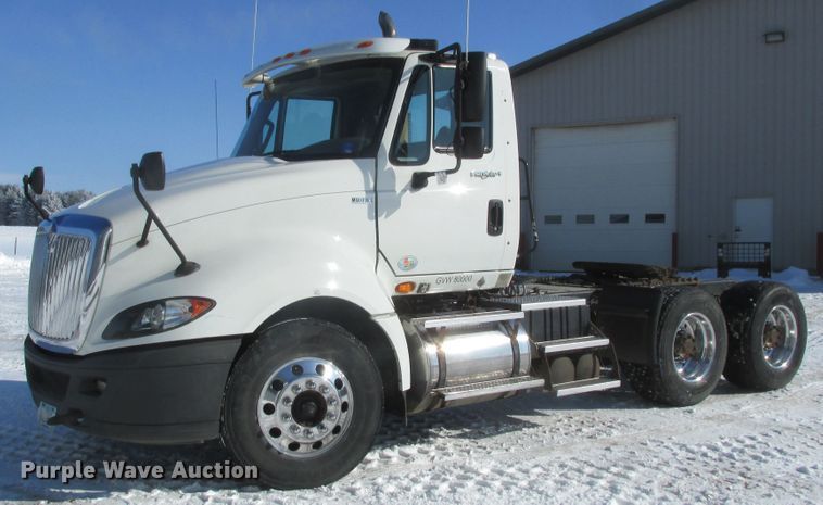 image for item DA8343 2012 International Pro Star Plus semi truck