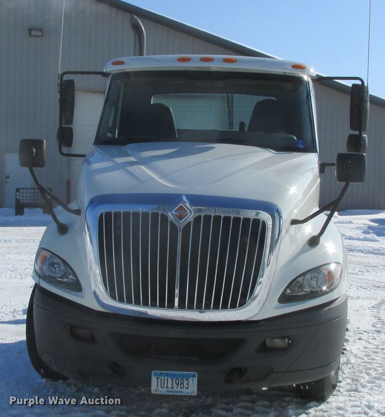 image for item DA8343 2012 International Pro Star Plus semi truck