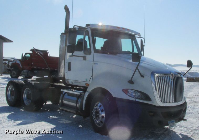 image for item DA8343 2012 International Pro Star Plus semi truck