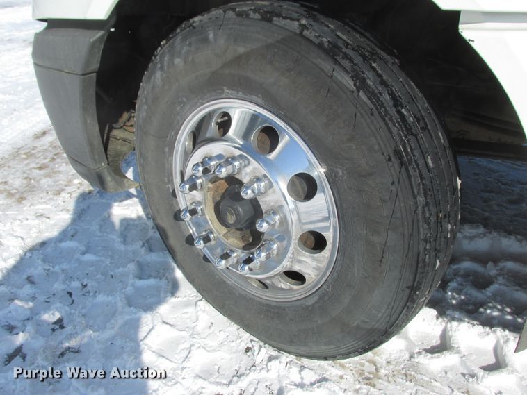 image for item DA8343 2012 International Pro Star Plus semi truck