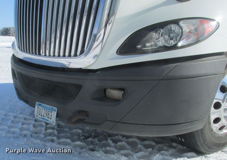 image for item DA8343 2012 International Pro Star Plus semi truck