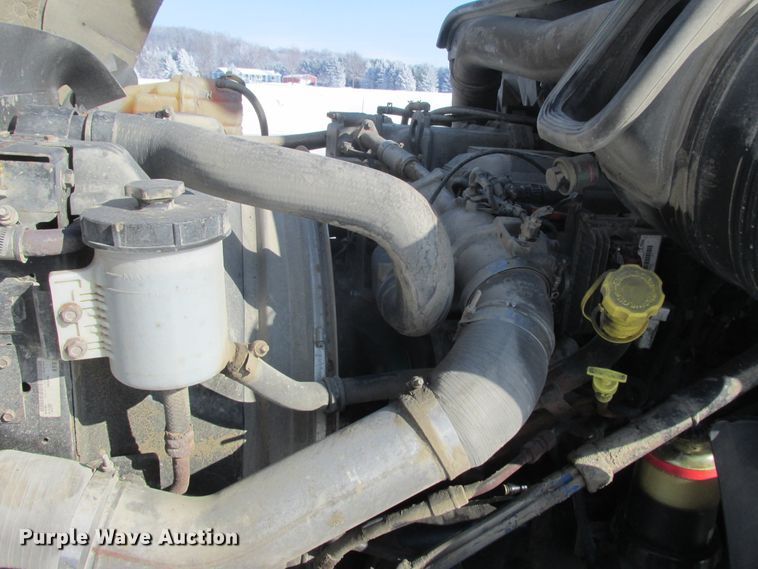 image for item DA8343 2012 International Pro Star Plus semi truck