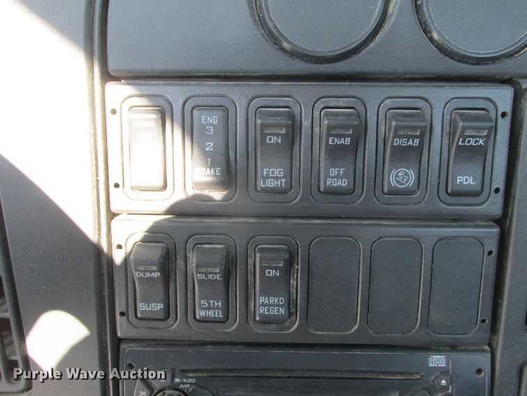 image for item DA8343 2012 International Pro Star Plus semi truck